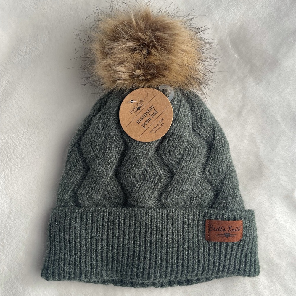 Britts knits Pom hat
